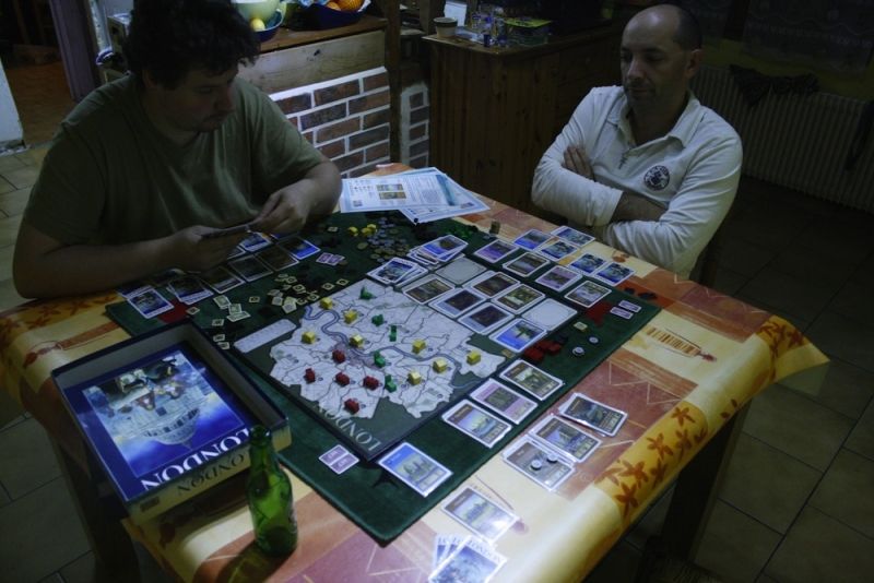 <a href="http://www.jedisjeux.net/london-g-3381.html">London</a>