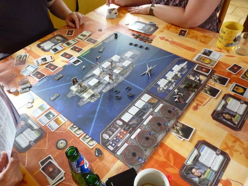 <a href="http://www.jedisjeux.net/battlestar-galactica-g-2646.html">Battlestar Galactica</a>