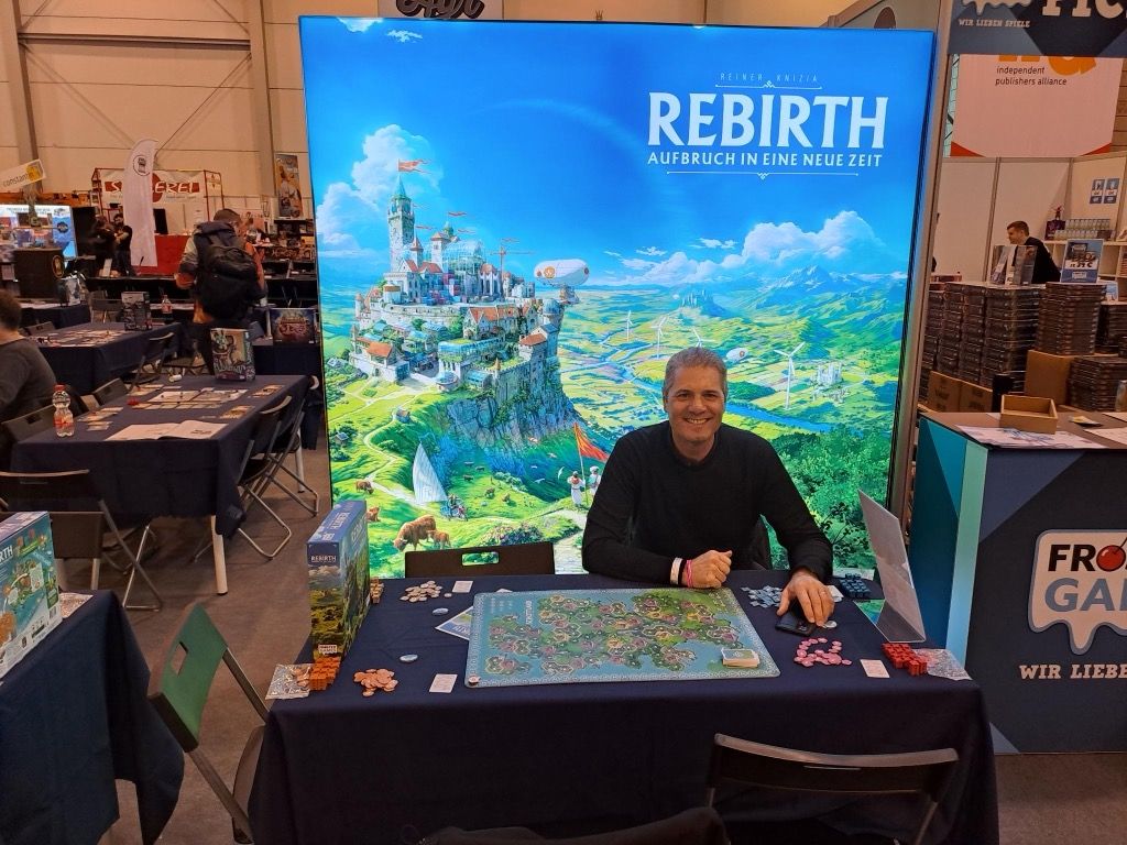 Dans l'attente de la seule table avec une explication en anglais du jeu.