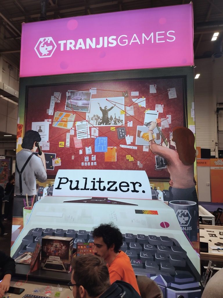 Chez Tranjis, on arrive en ce dimanche après-midid à récupérer une table de Pulitzer qui nous faisait de l'oeil depuis 4 jours sans jamais pouvoir trouver une table.