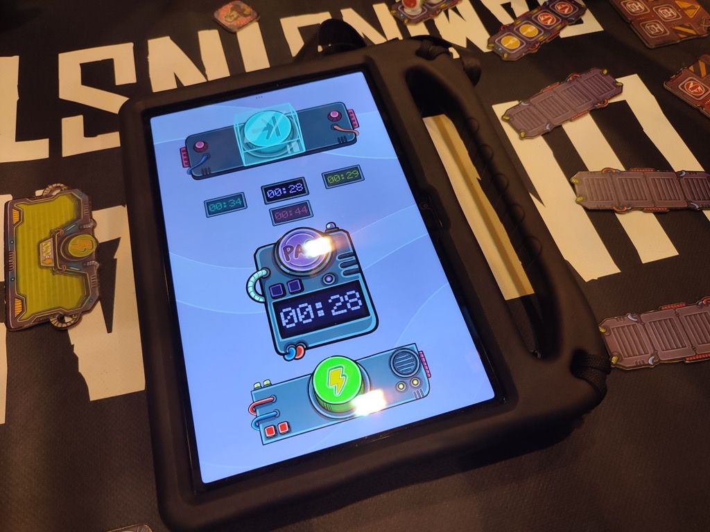 Jeu en temps très limité qui fait monter le stress surtout quand tu as accumulé 4 jours de salon et de fatigue !