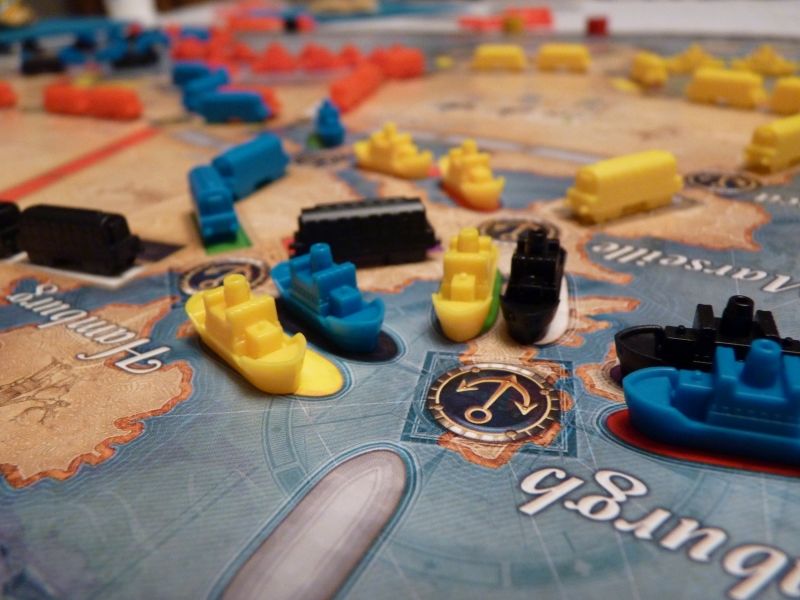 Les Aventuriers du rail - autour du monde: jeu de société