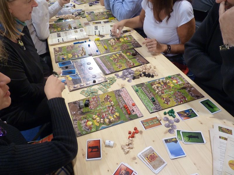 Stand 5-41 - Quined Games