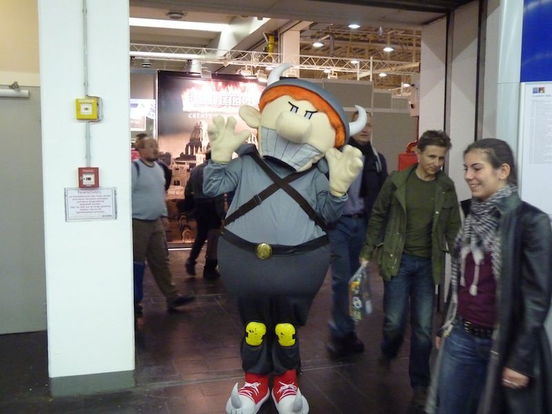 Hall 9-56 - Red Glove