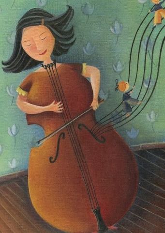Une carte de Dixit : "la femme-violoncelle" toute en rondeur et en créativité, loin des clichés habituels à base de Loana Croft...
