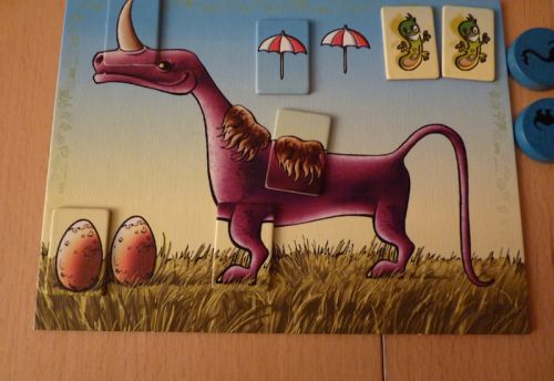 le dinosaure de Loïc, il héritera plus tard d'une seconde corne et d'un troisième parasol.