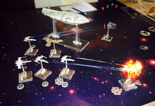 7. Malgré une manœuvre audacieuse (un Koiogran), le dernier Tie Fighter ne peut échapper à son funeste destin. 