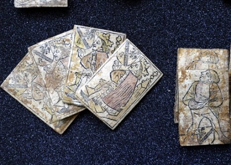 Un jeu de carte du 16e siècle retrouvé à Nidwald 